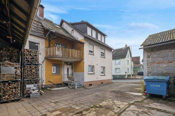 Außenansicht vorderes Wohnhaus