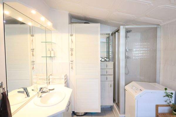 Badezimmer 1. Wohneinheit