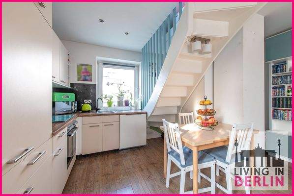 offene Küche mit Einbauküche