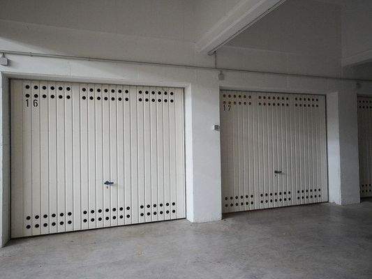 Zwei Garagen in der Tiefgarage