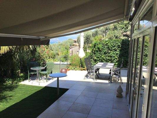 Terrazza e giardino piano terra 1.2.jpeg