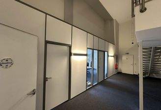 Eingangsbereich & Empfang