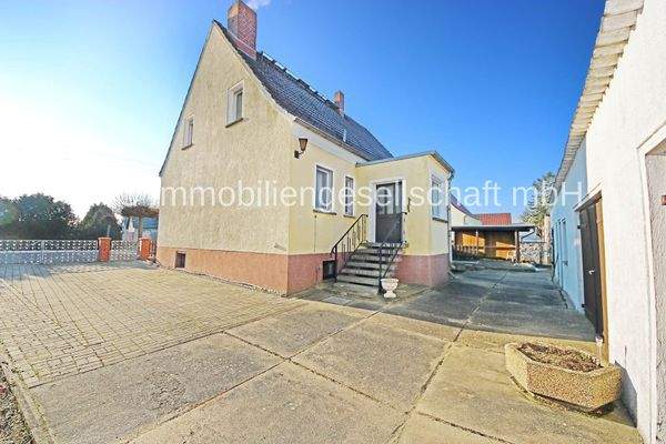 Hausansicht / Hauseingang