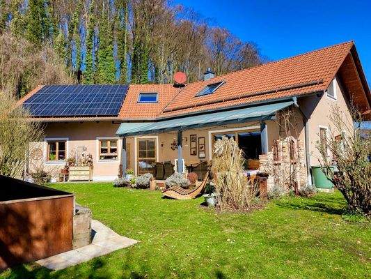 03. Ansicht vom Garten.jpg