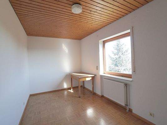 Kinderzimmer / Büro