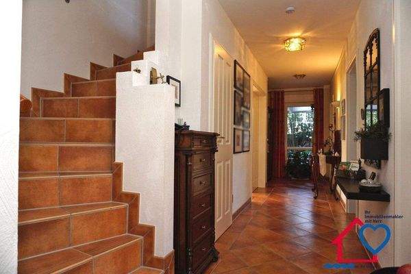 EG Flurbereich Treppe.JPG