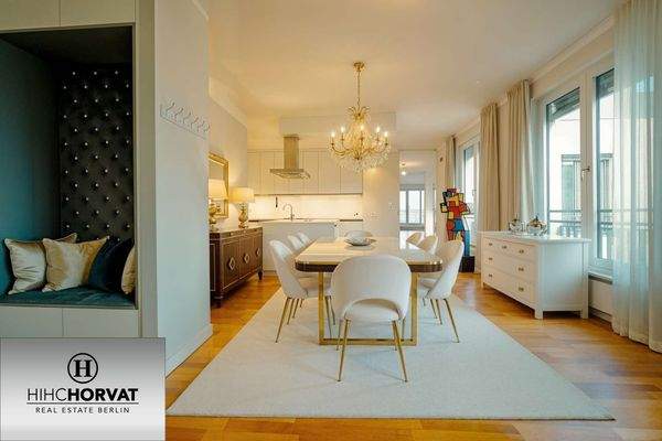 Große Wohnküche - (Virtuelles Staging)