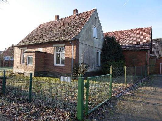 Wohnhaus mit Stallanbau