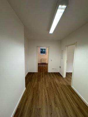 166 G08 05 Flur 1.jpg