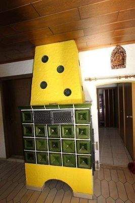 Kachelofen im Erdgeshcoss 