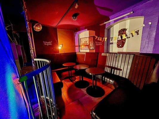 Moderne Wartezone Berlin