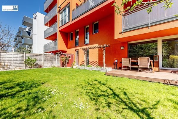 Terrasse & Garten (ca. 108 m²)