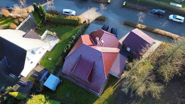 Groß (dji_fly_20251215_140558_144_1765803940251_ph