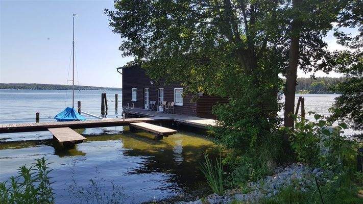 Bootsschuppen I Steganlage