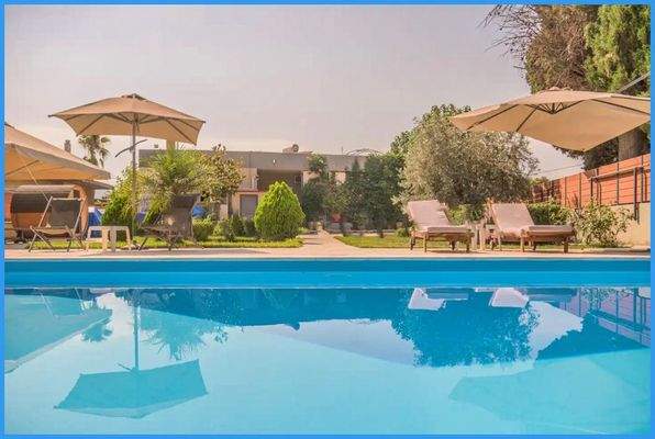 b65381ddc5ea4e929a14d1bd4f62390c-original