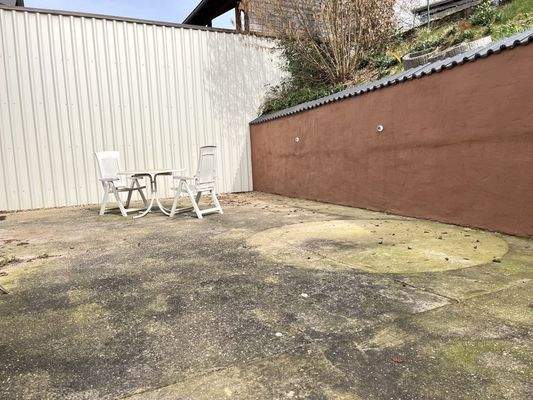 großzügige Terrasse