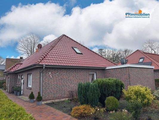 Außenansicht des Bungalows von der Straßenseite