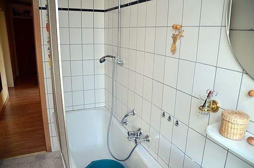 Badezimmer mit Badewanne