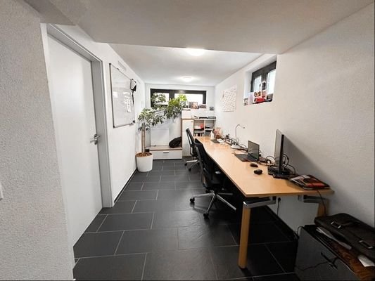 UG-Arbeitszimmer