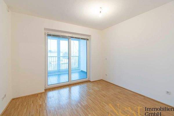 Schlafzimmer mit Loggiazugang