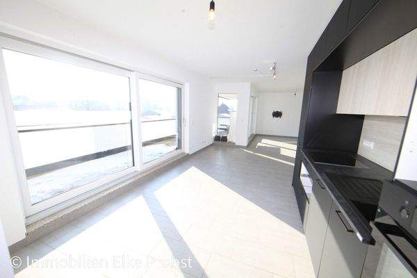 Küche mit Essbereich