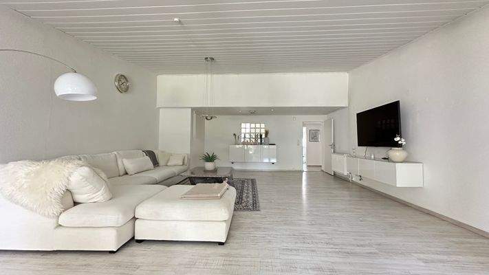 Wohn-/Esszimmer (EG)