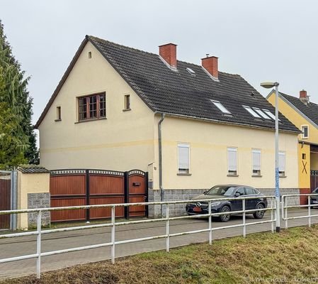 Straßenansicht