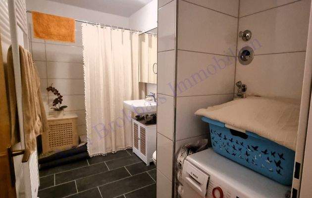 Waschmaschine am Bad