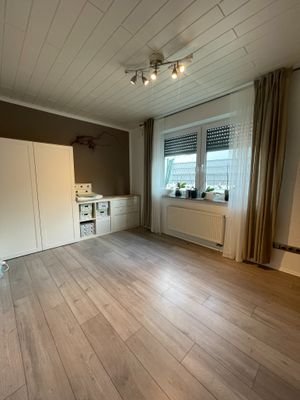 Zimmer/Büro EG