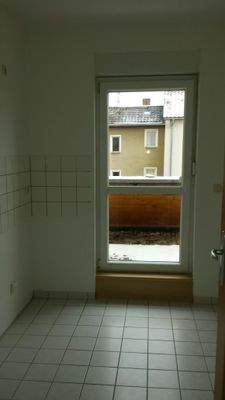 Küche mit Blick zum Balkon