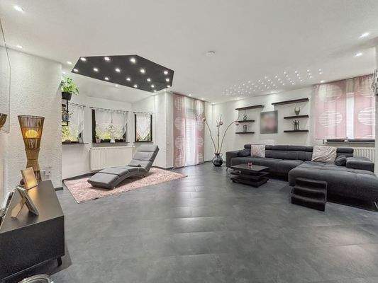 EG - Wohnzimmer - Ansicht 1