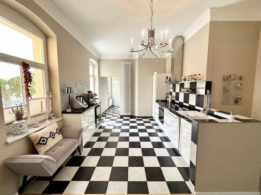 Teil der sehr großen Küche