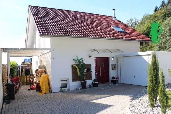 Einfahrt Garage Carport