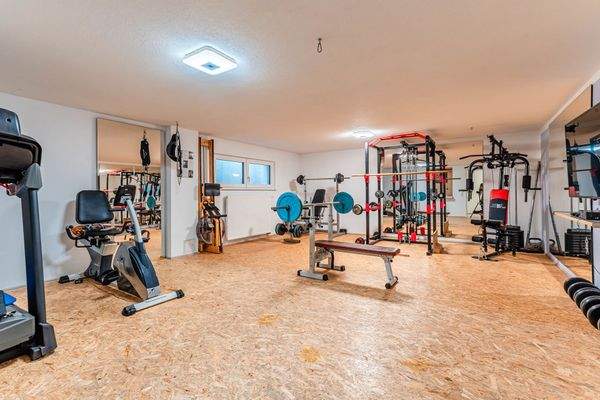 Fitnessraum UG