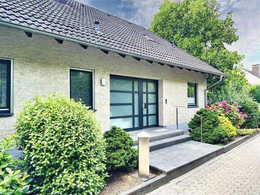 Straßenansicht Haustür