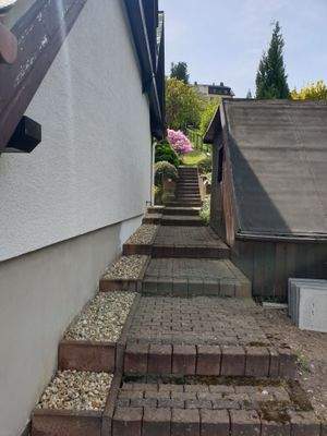 Aufgang in den Garten.jpg