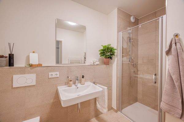 Beispielbild - Gästebäder mit Dusche