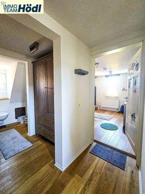 Flurbereich mit hochwertigen Türen