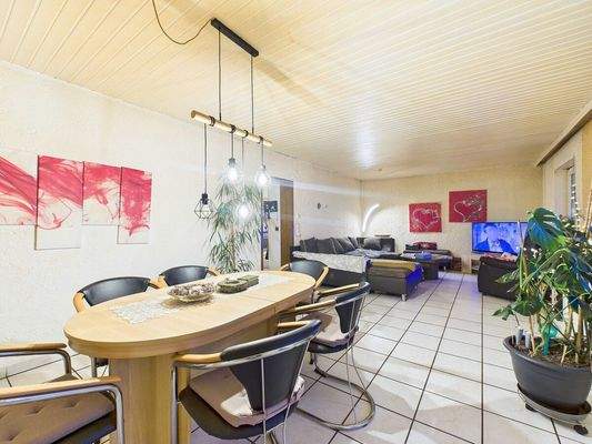 Attraktives Mehrfamilienhaus in VK-Röchlinghöhe