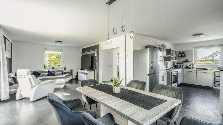 Wohn- & Essbereich, Küche