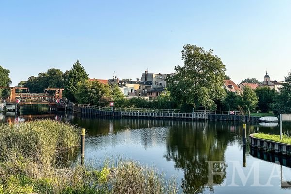 Blick über die Havel zum Grundstück