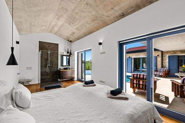 Schlafzimmer EG links