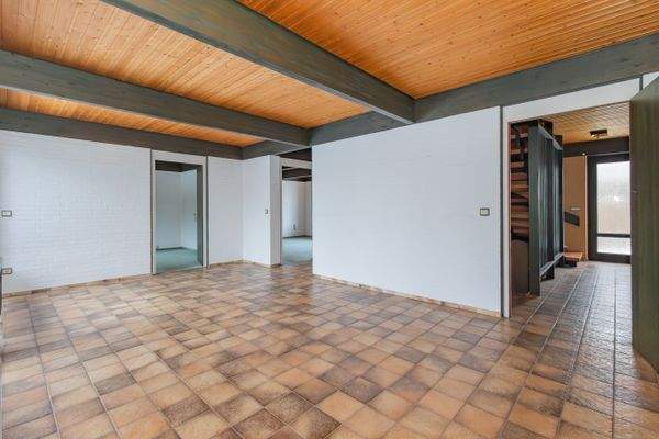 Esszimmer mit Zugang zu den Schlafzimmern