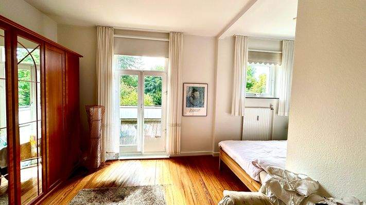 Schlafzimmer mit Dachterrasse