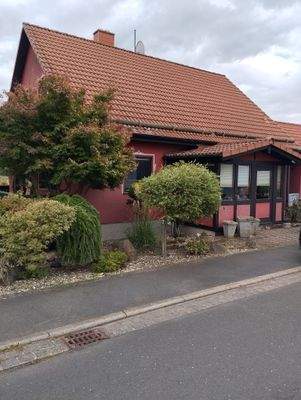 Vorderansicht Haus.jpg