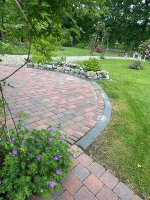 Terrasse mit Blick in den Garten