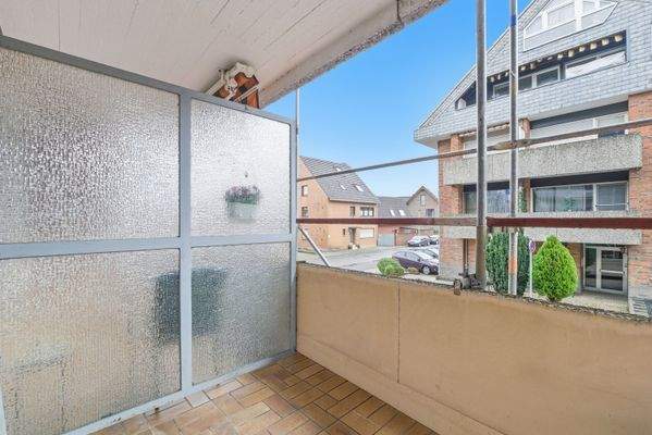 Kleiner Balkon 1.jpg