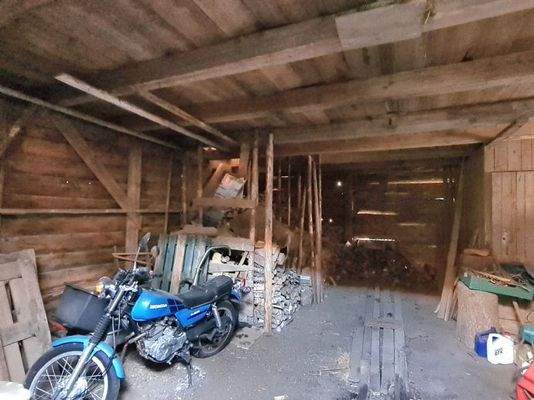 Holzlagerschuppen, separat stehend