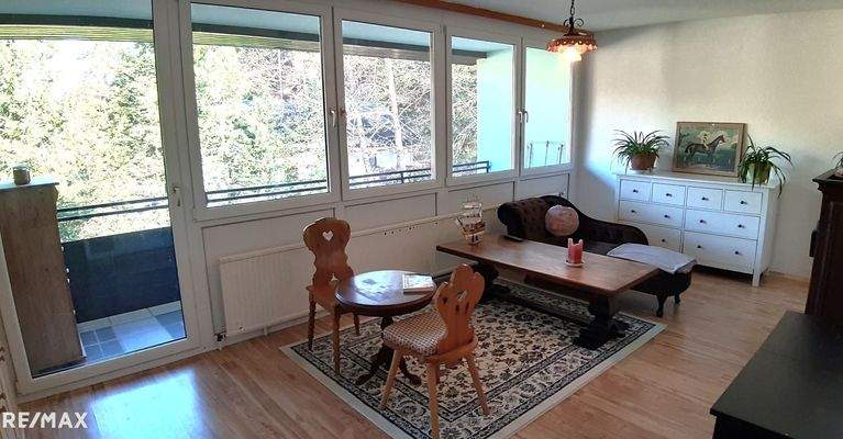 Wohnzimmer mit Kaminmöglichkeit