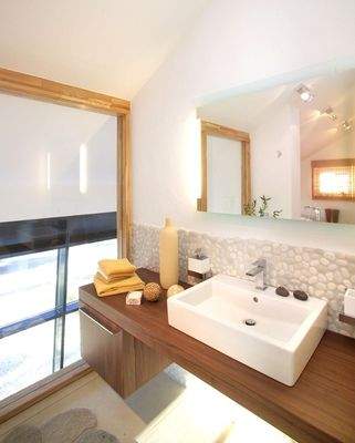 Modernes Wellness-Bad